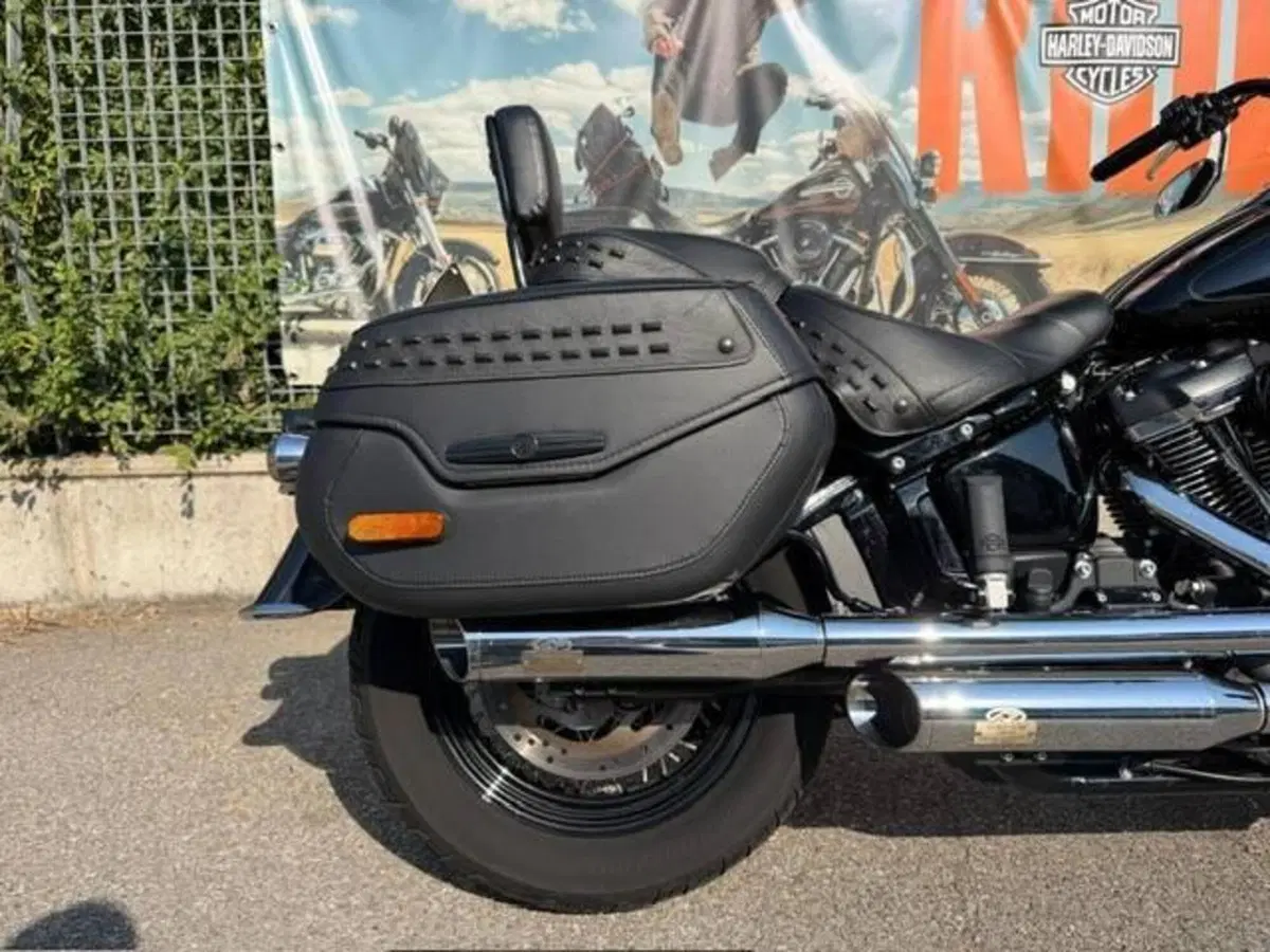 Harley-Davidson 114 Heritage Classic (2018 - 20) - FLHCS (7)
