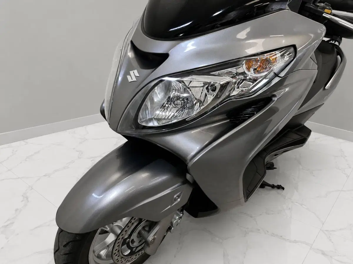 Suzuki Burgman AN 400 (2008 - 13) (7)