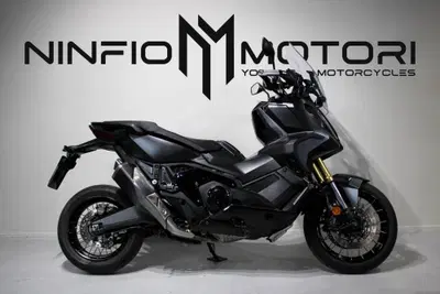 Honda X-ADV 750 DCT (2021 - 24) usata