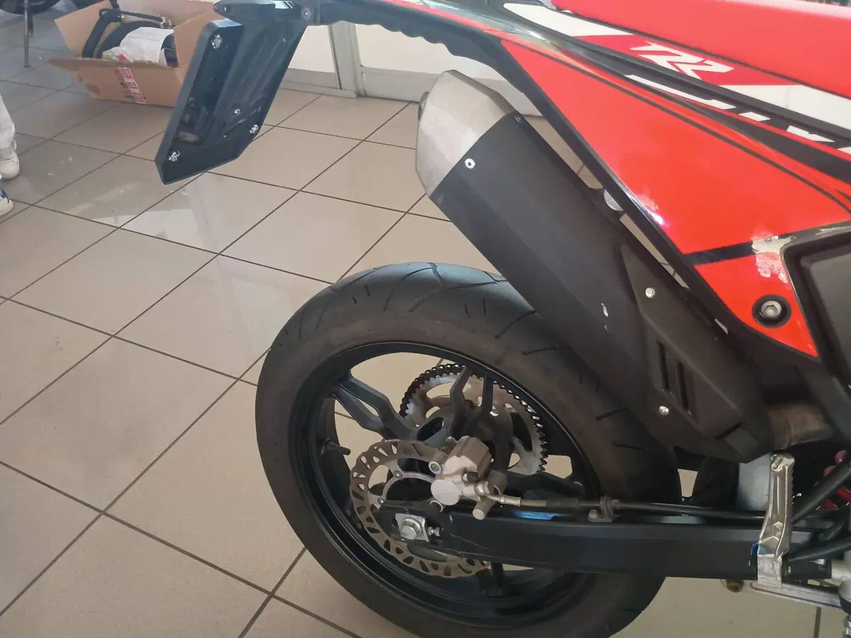 Betamotor RR 125 4T Motard T (2023 - 24) (4)
