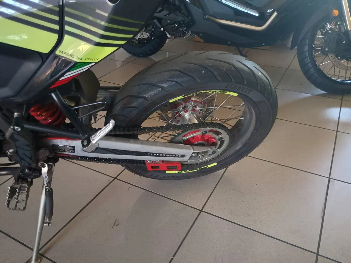 Fantic Motor XMF 125 Motard Performance 4T (2023 - 24) (5)