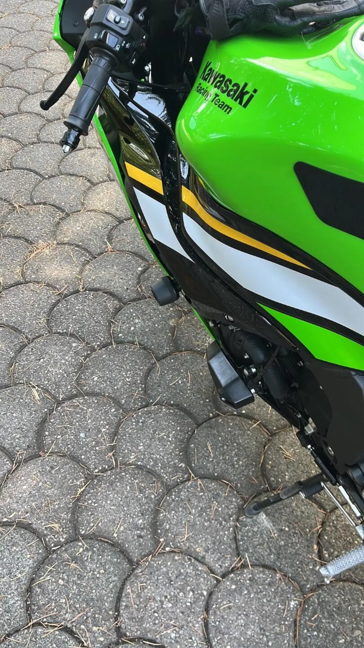 Kawasaki Ninja 636 ZX-6R Performance (2025 - 26) (6)