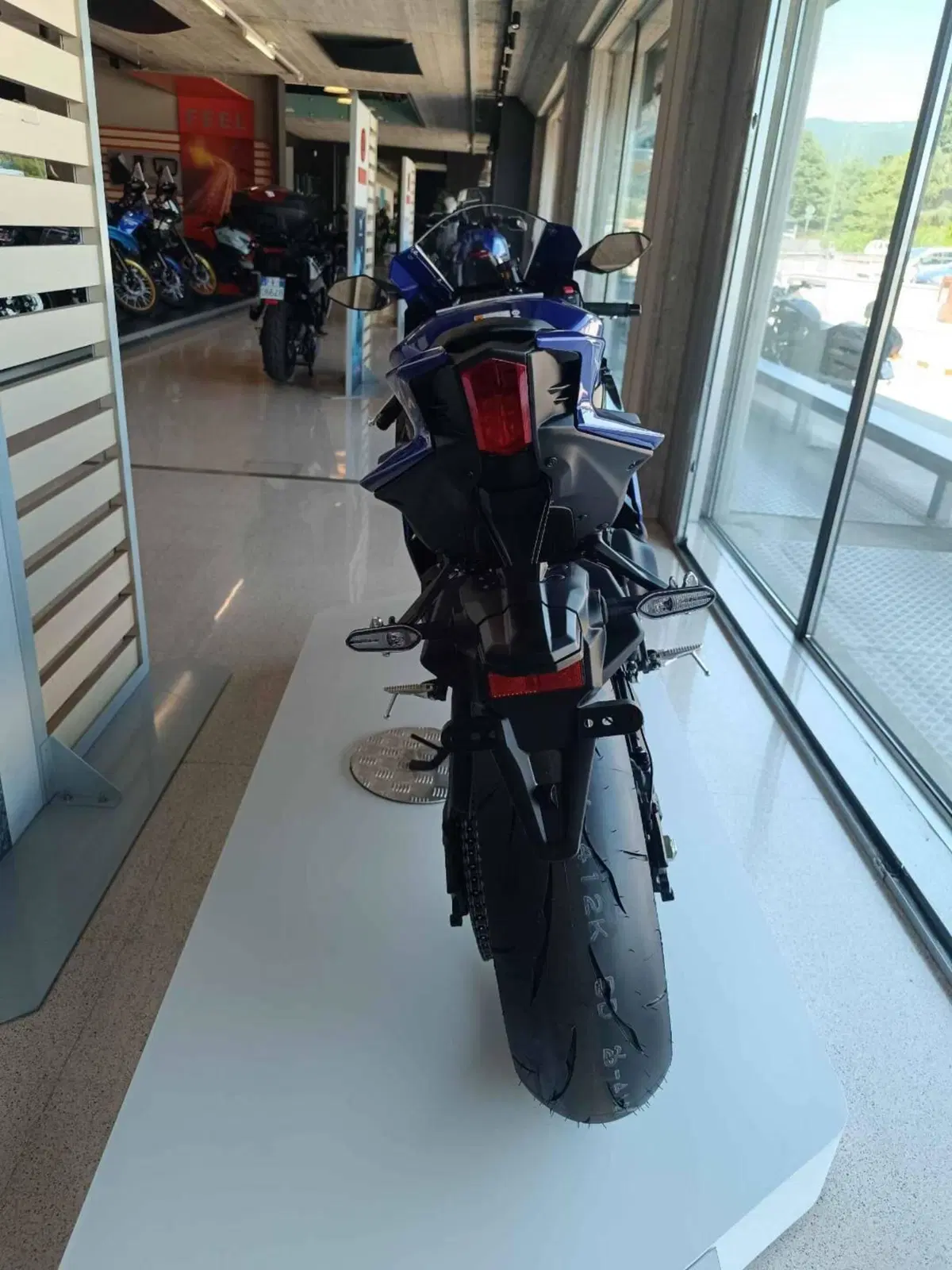 Yamaha YZF R9 (2025 - 26) (3)