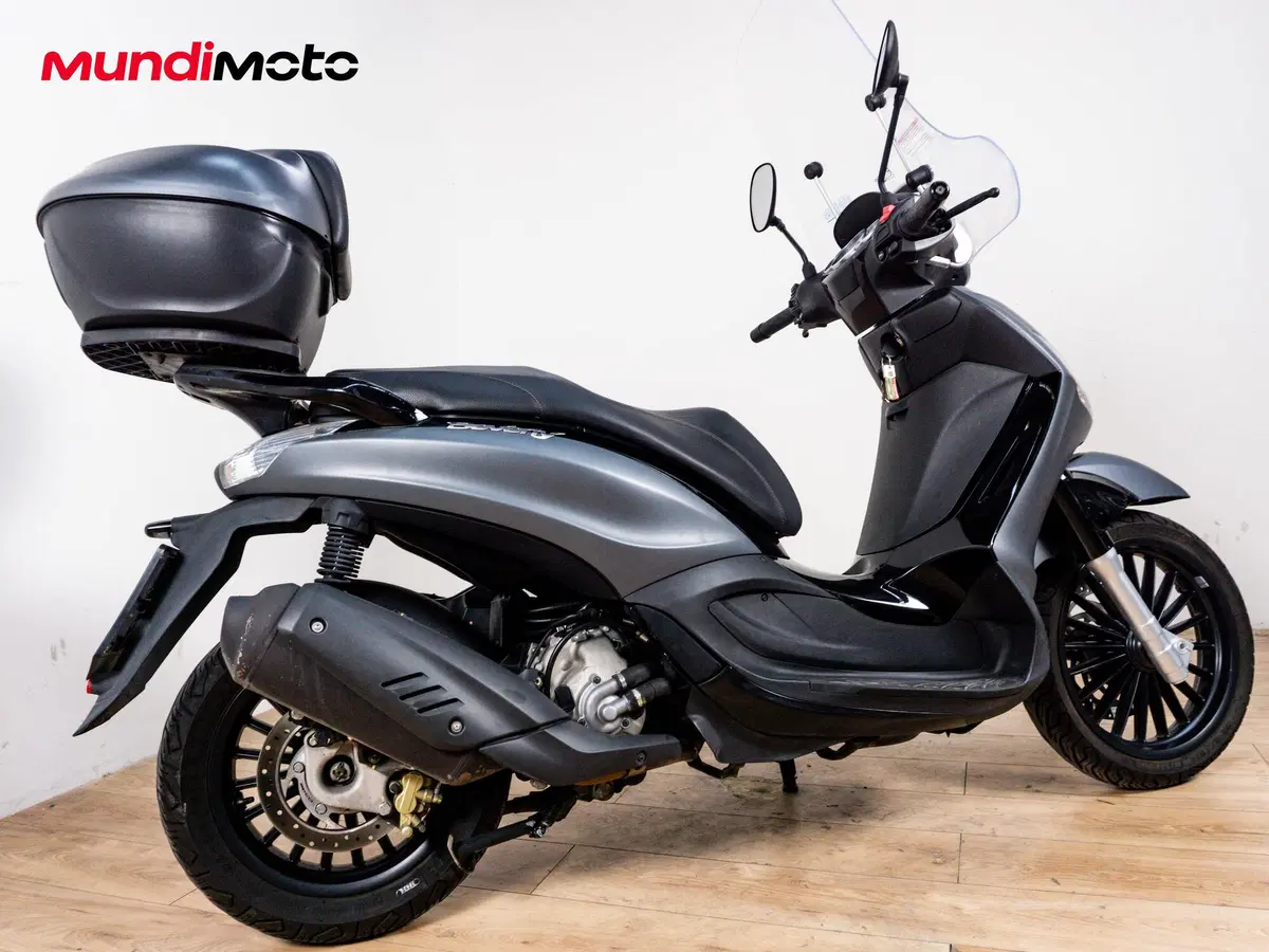 Piaggio Beverly 350 SportTouring ie (2011 - 15) (3)