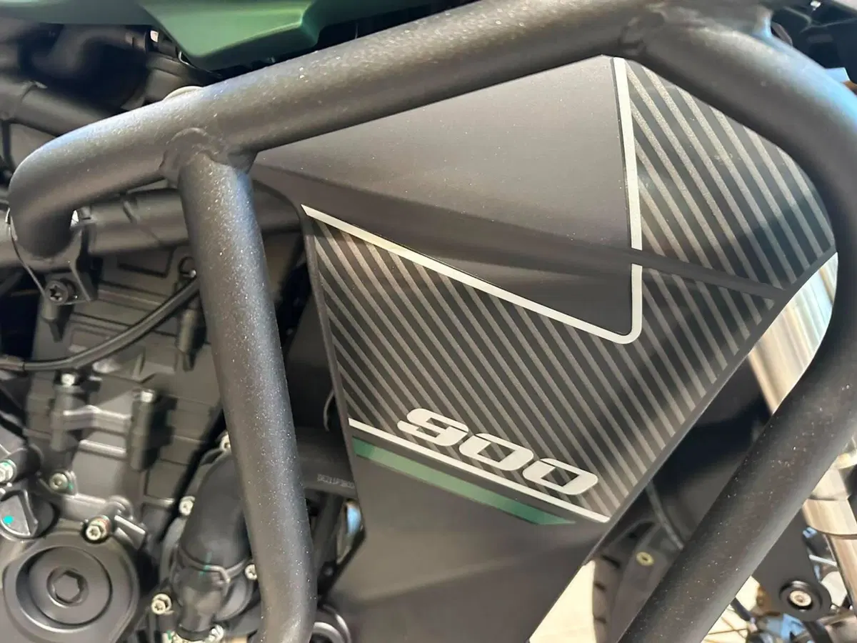 QJ Motor SRT 900 SX (2025 - 26) (6)