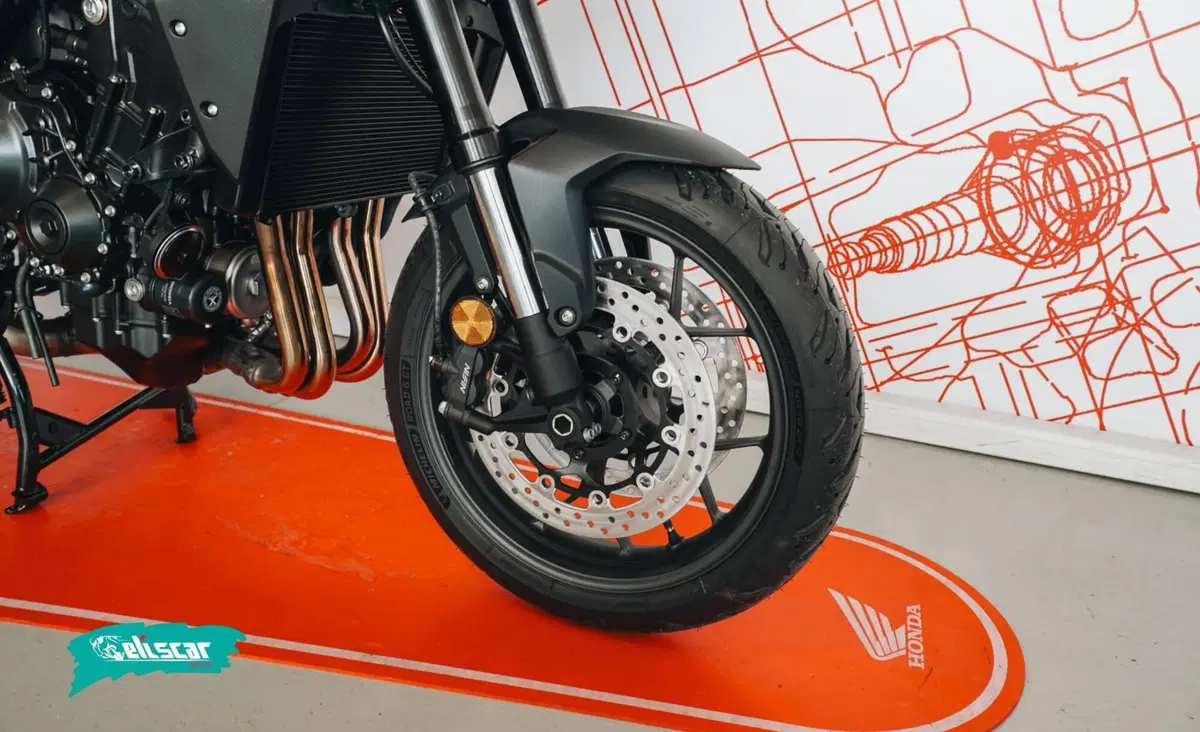 Honda CB 1000 GT (2026) (10)