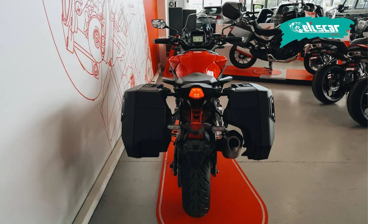 Honda CB 1000 GT (2026) (4)
