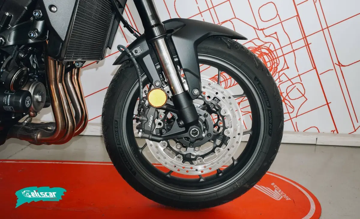 Honda CB 1000 GT (2026) (12)