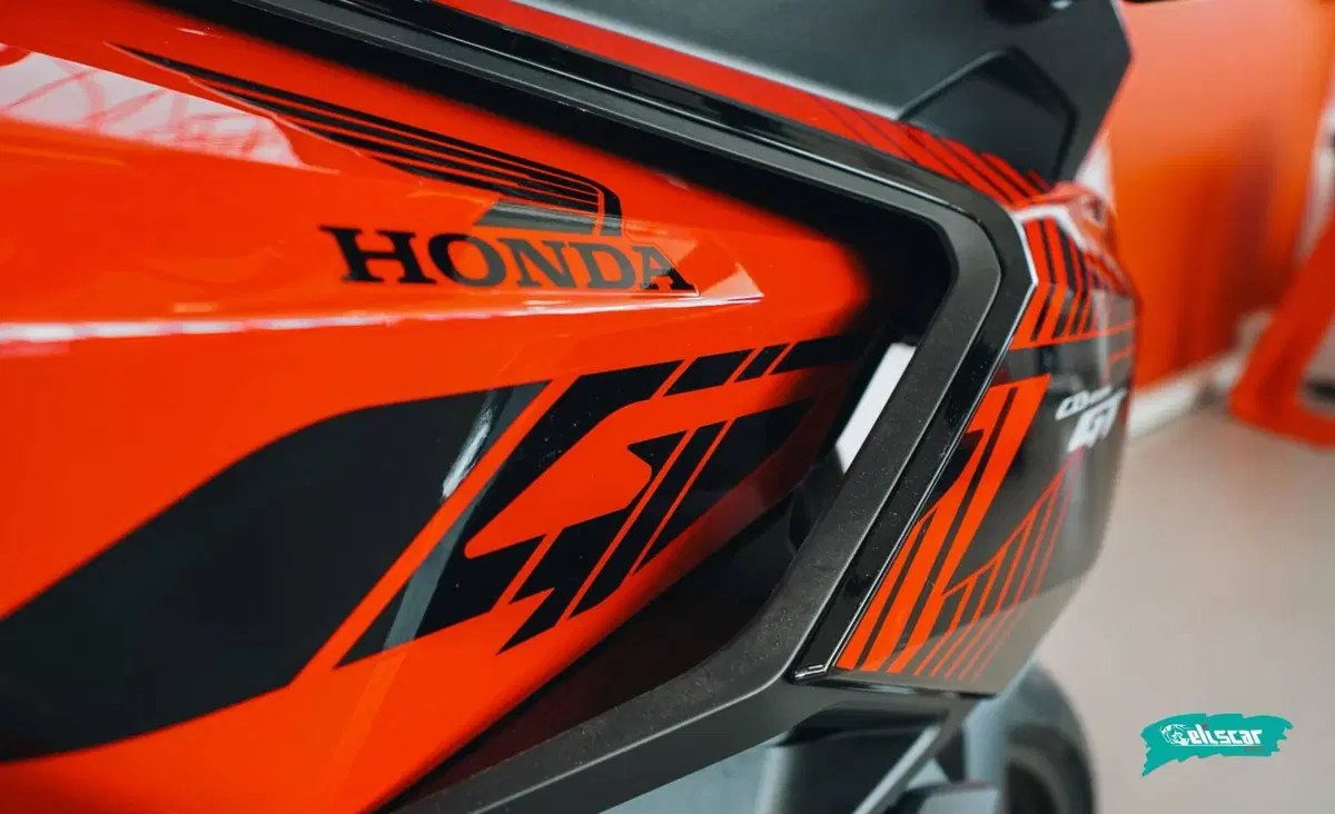 Honda CB 1000 GT (2026) (5)