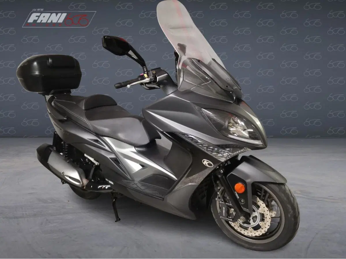 Kymco Xciting 400i ABS (2016 - 20) (2)