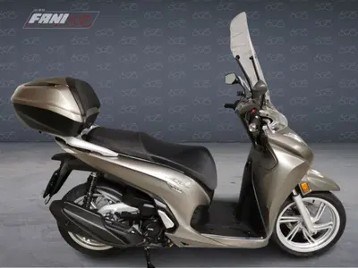 Honda SH 350 (2021 - 24) usata