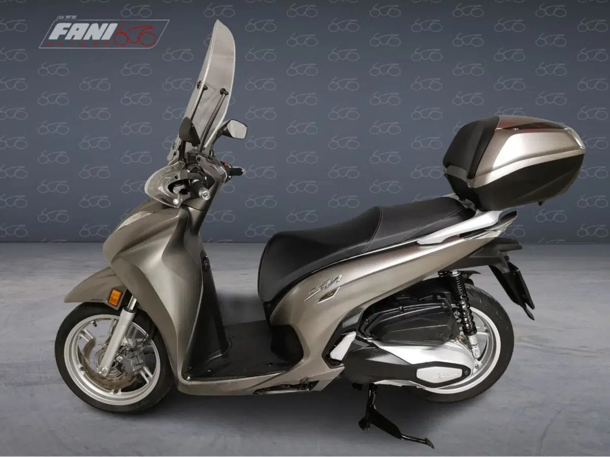 Honda SH 350 (2021 - 24) (3)