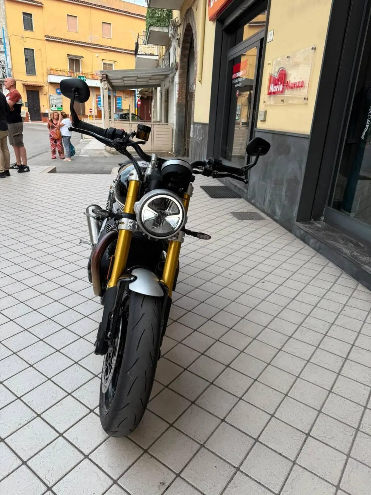 Triumph Speed Twin 1200 RS (2025 - 26) (2)