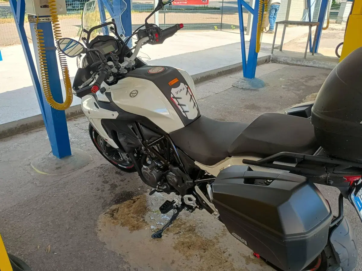 Benelli TRK 502 ABS (2017 - 20) (2)