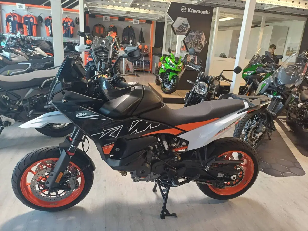 KTM 890 SMT (2023 - 25) (4)