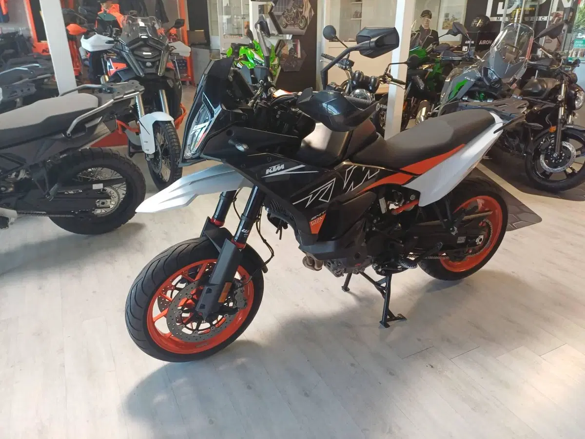 KTM 890 SMT (2023 - 25) (5)