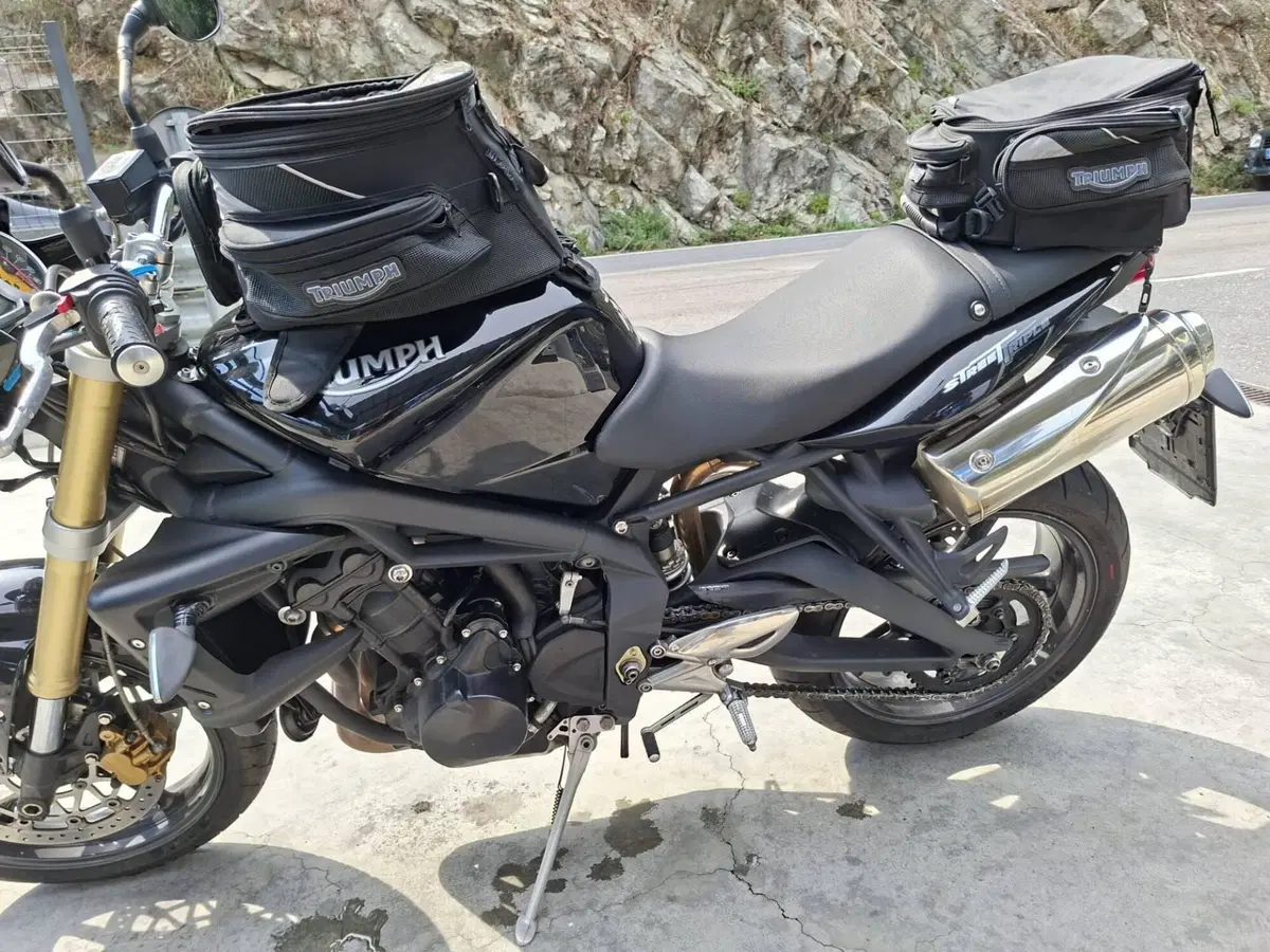 Triumph Street Triple (2007 - 12) (9)