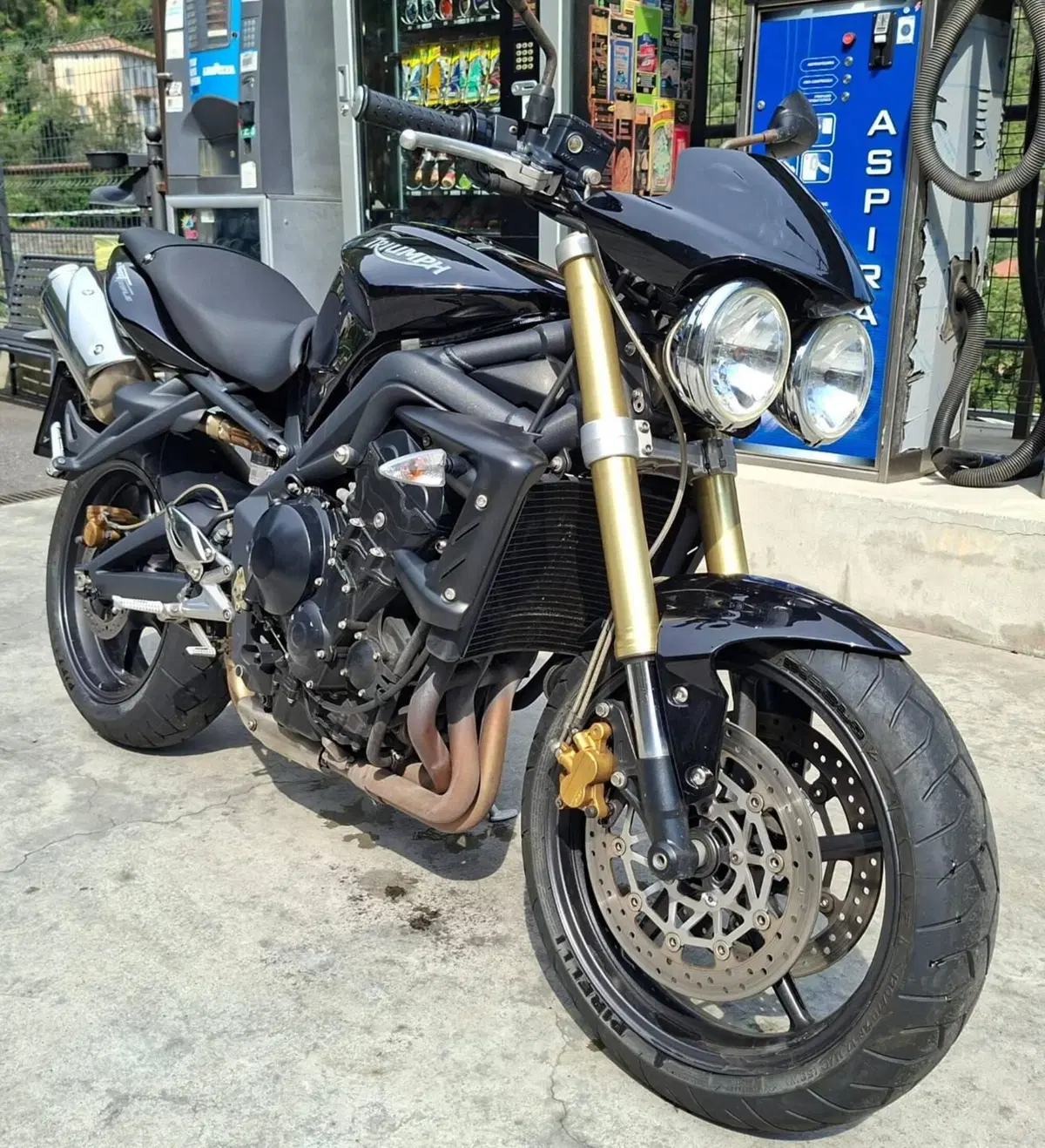Triumph Street Triple (2007 - 12) (2)