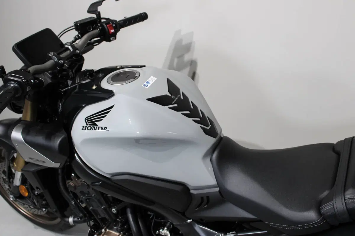 Honda CB 650 R E-Clutch (2024 - 26) (5)