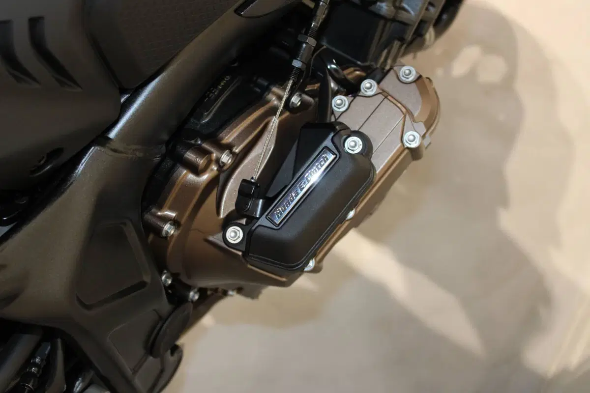 Honda CB 650 R E-Clutch (2024 - 26) (7)
