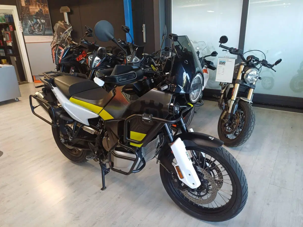 Husqvarna Norden 901 (2022 - 26) (3)