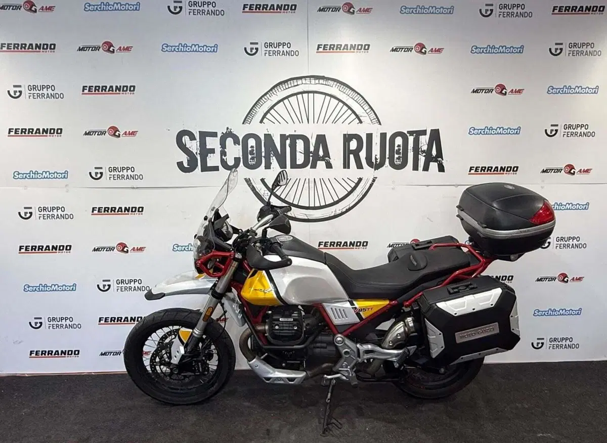 Moto Guzzi V85 TT (2021 - 23) (4)