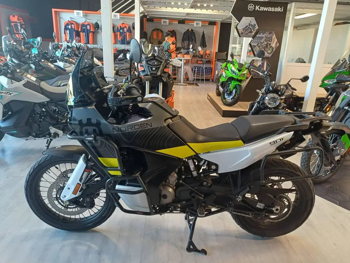 Husqvarna Norden 901 (2022 - 26) (5)