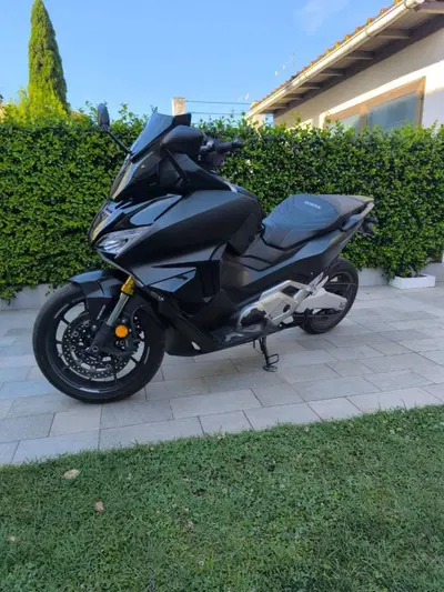 Honda Forza 750 DCT Travel (2021 - 24) usata