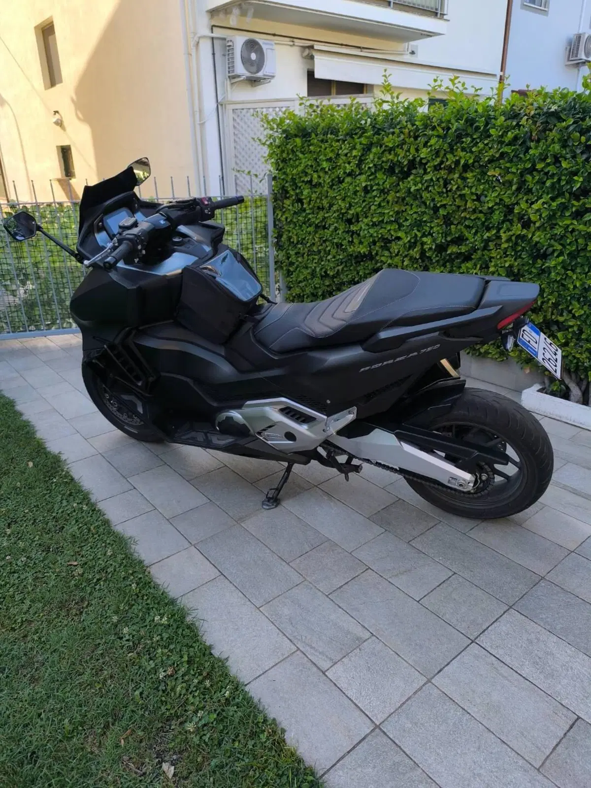 Honda Forza 750 DCT Travel (2021 - 24) (5)