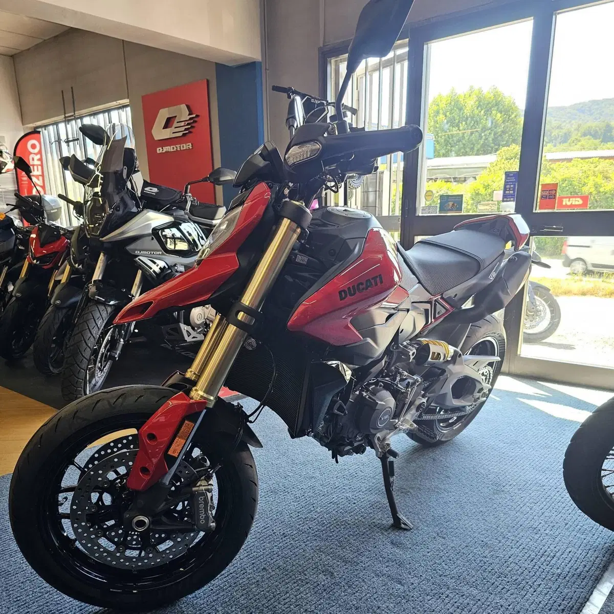 Ducati Hypermotard V2 (2026) (3)