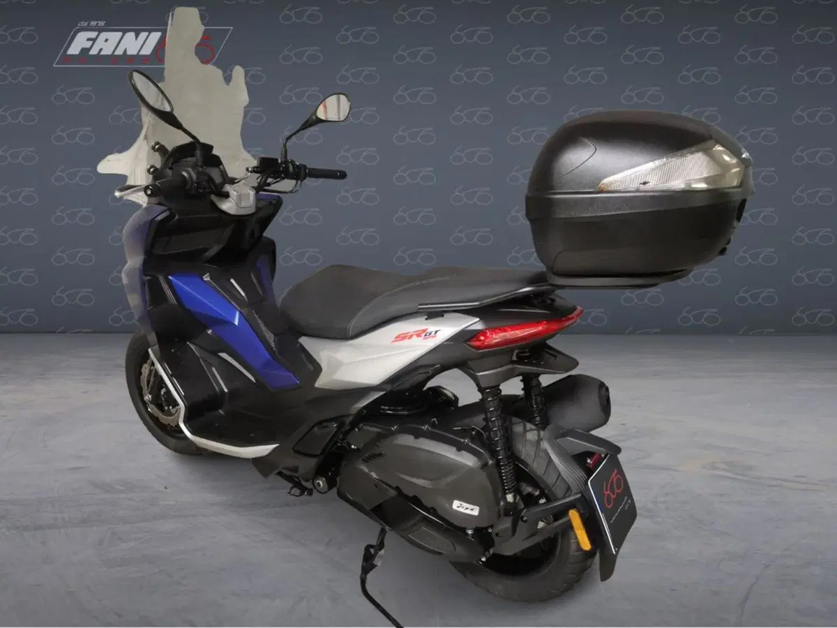 Aprilia SR GT 125 (2022 - 24) (4)