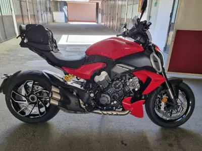 Ducati Diavel V4 (2023 - 26) usata