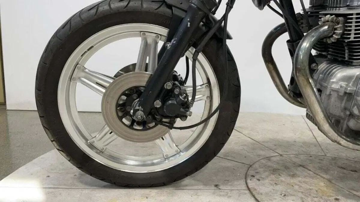 Honda CB 400 Four (6)
