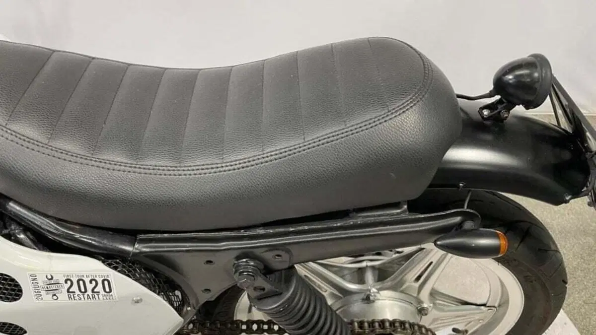 Honda CB 400 Four (10)
