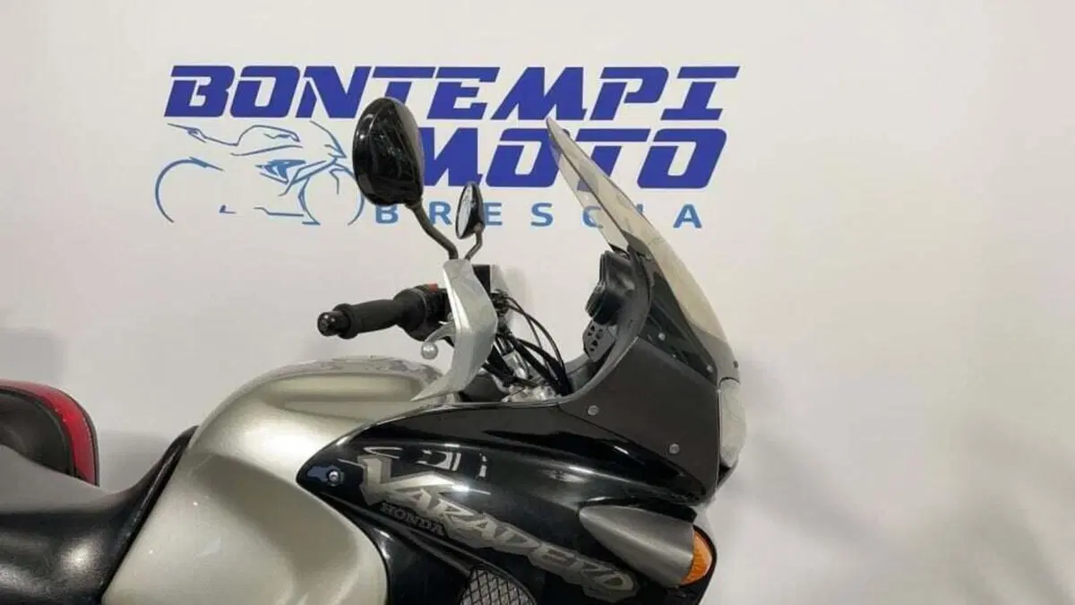 Honda Varadero 1000 (1999 - 02) (17)