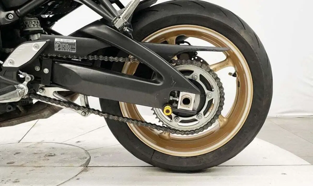 Yamaha FZ8 (2010 - 12) (5)