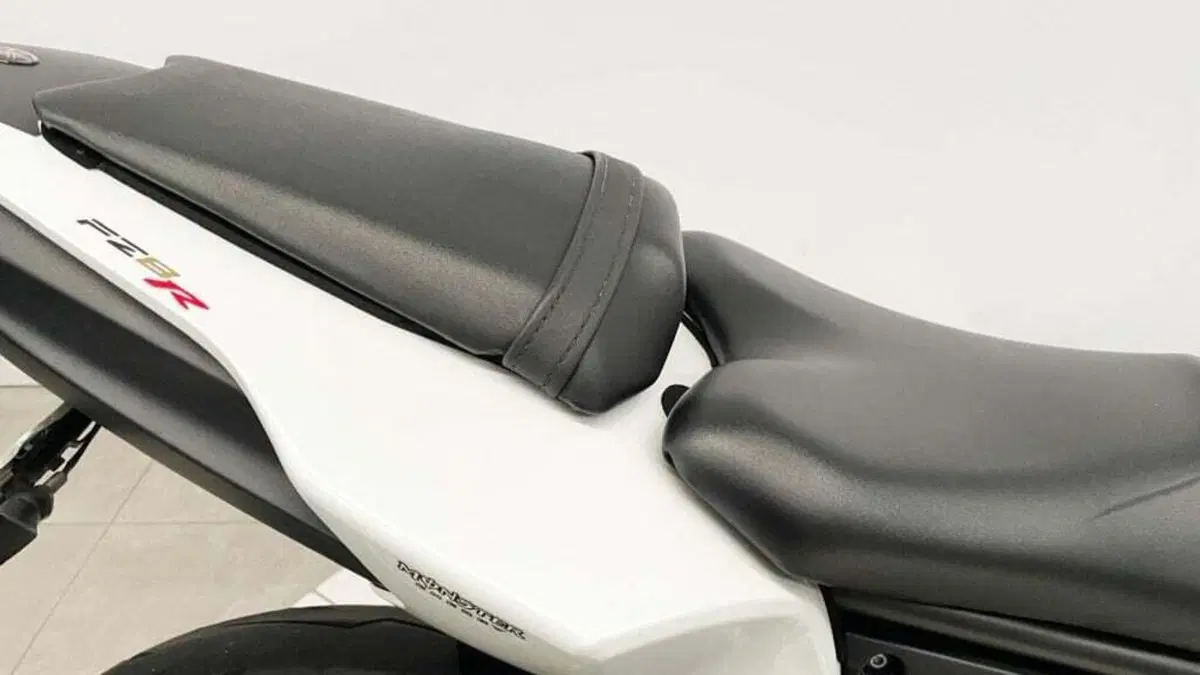 Yamaha FZ8 (2010 - 12) (11)