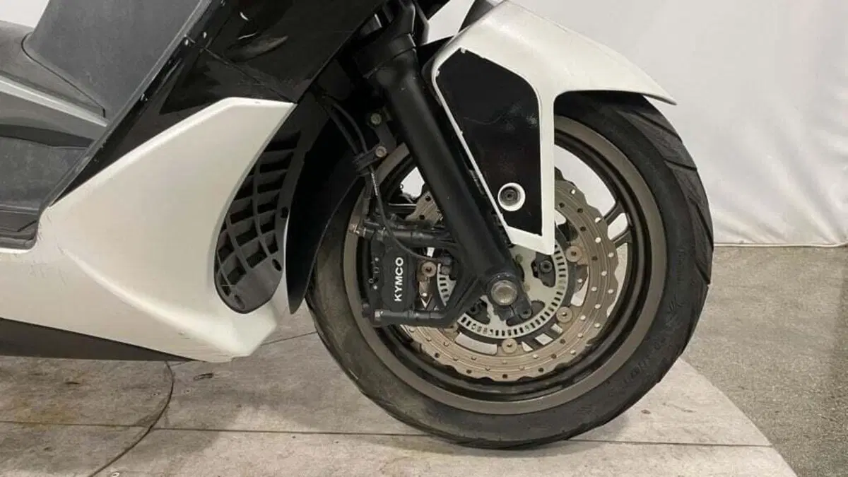Kymco Xciting 400i (2012 - 17) (5)