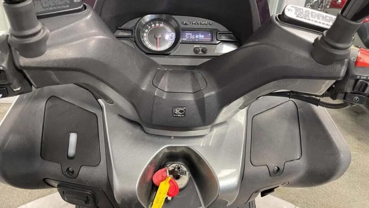 Kymco Xciting 400i (2012 - 17) (10)