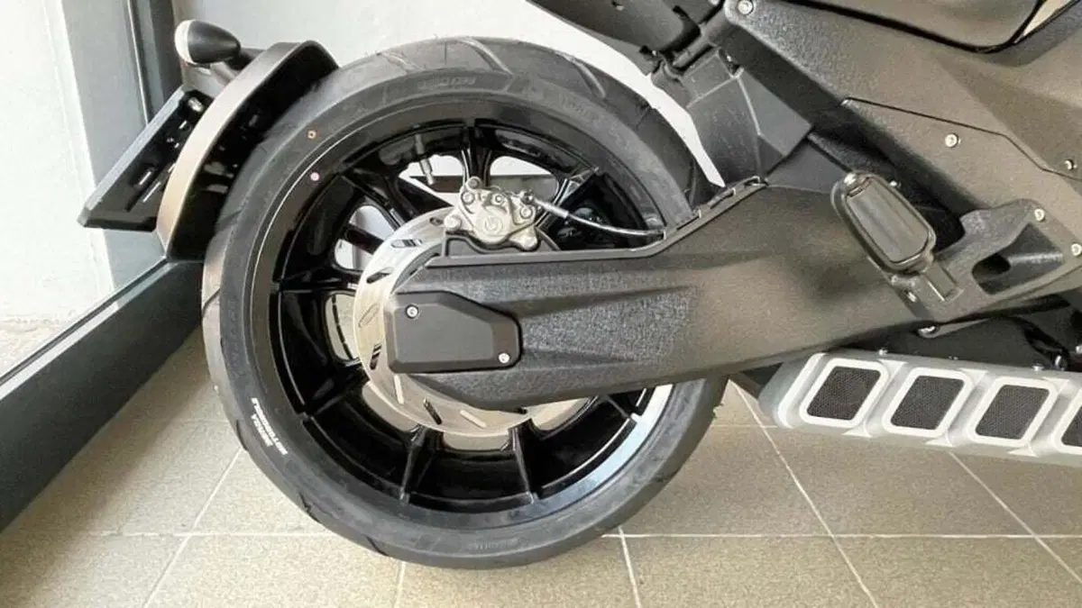 Benda Motorcycles LFC 700 (2024 - 26) (3)