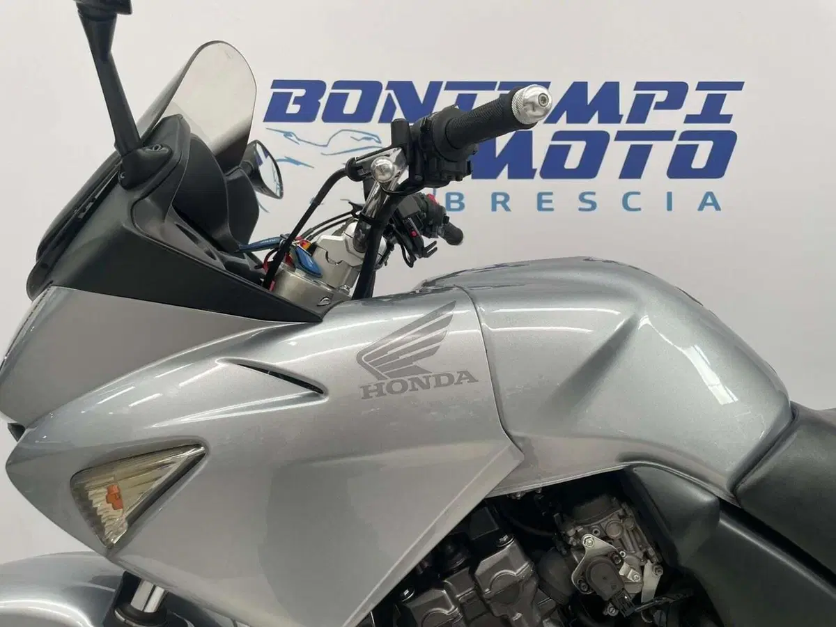 Honda CBF 600 (2004 - 06) (4)