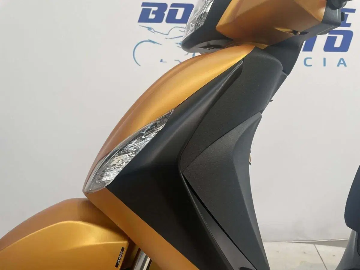 Piaggio Medley 200 S (2025 - 26) (7)
