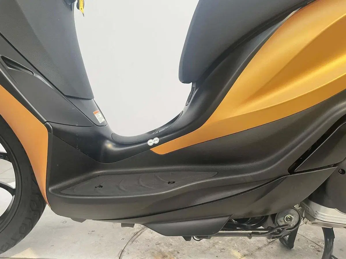 Piaggio Medley 200 S (2025 - 26) (9)