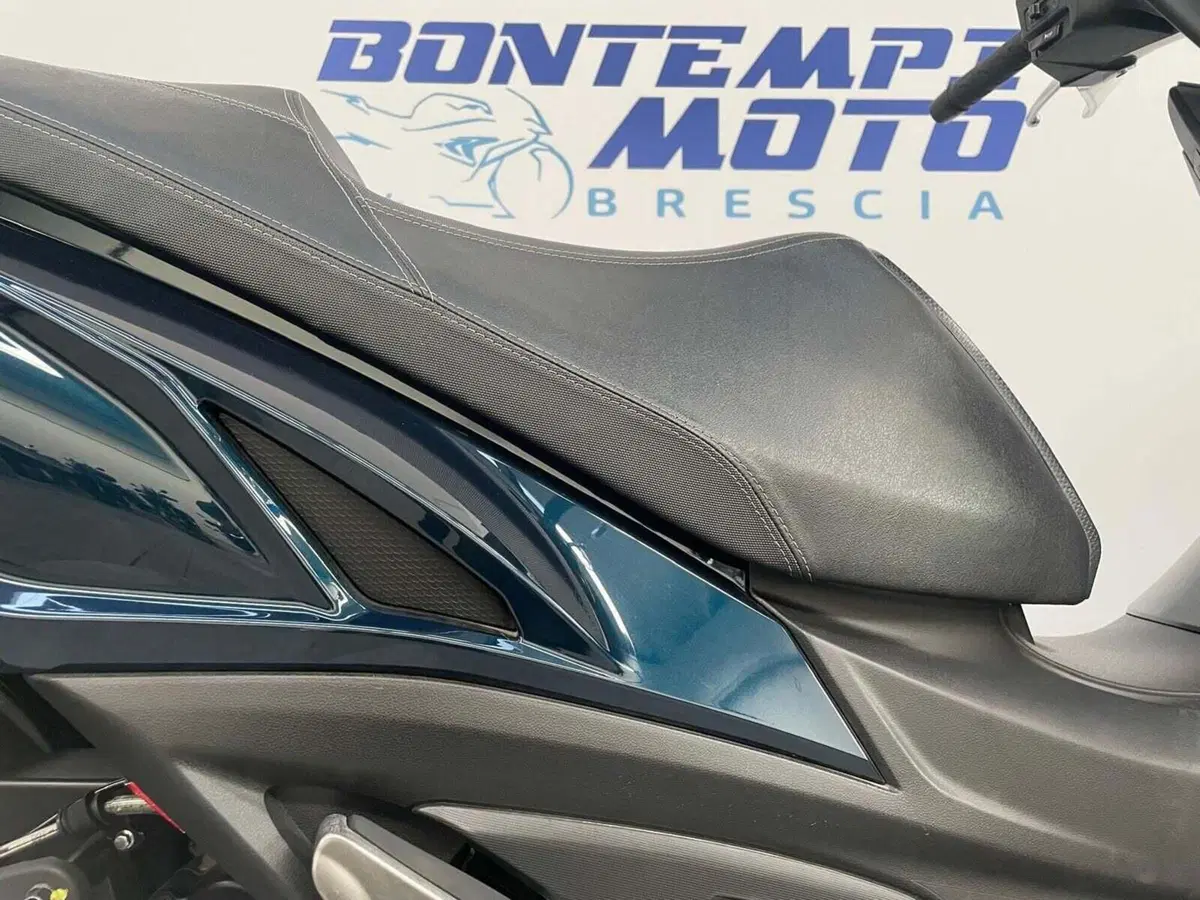 Kymco Agility 300i (2021 - 25) (7)