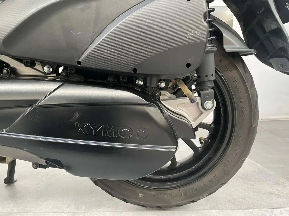 Kymco Agility 300i (2021 - 25) (17)