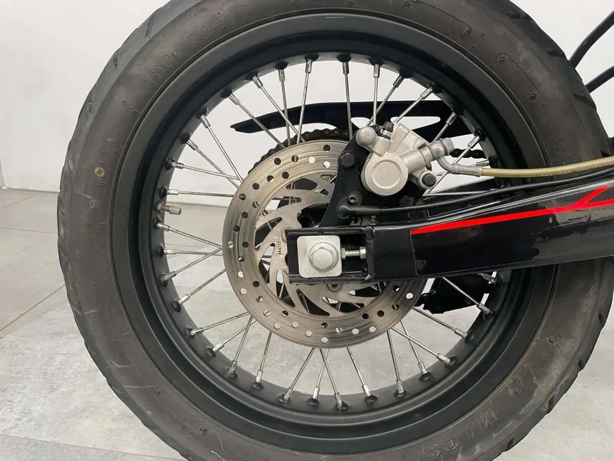 Malaguti XSM 125 (2019 - 20) (11)