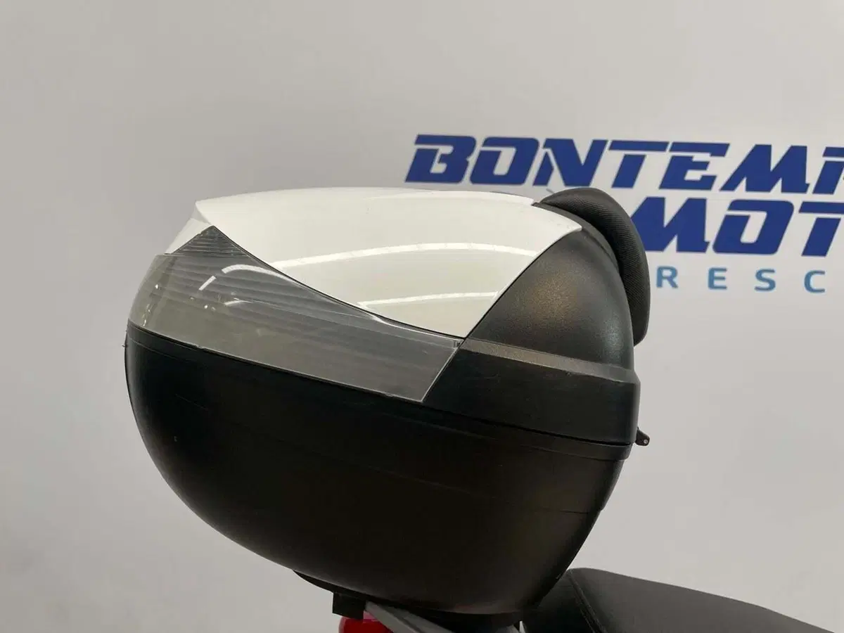 Kymco Agility 200i R16 + (2014 - 17) (6)
