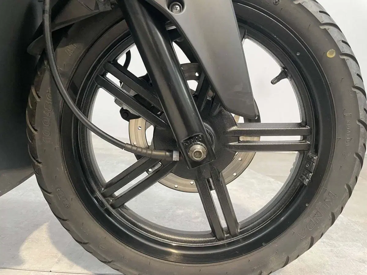 Kymco Agility 200i R16 + (2014 - 17) (13)