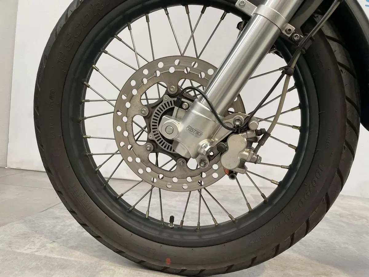 Swm Gran Milano 440 (2017 - 18) (15)