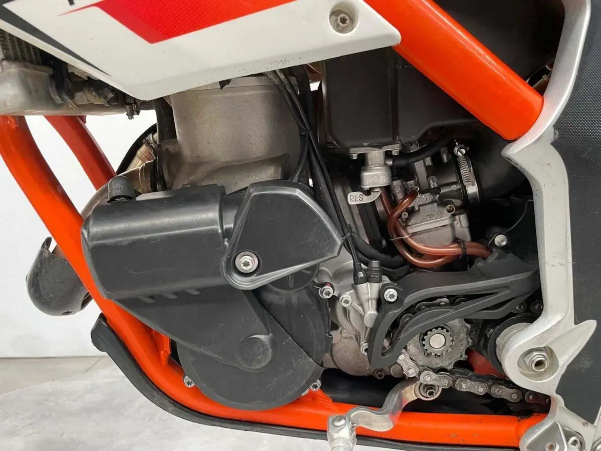 KTM Freeride 250 R (2013 - 17) (9)